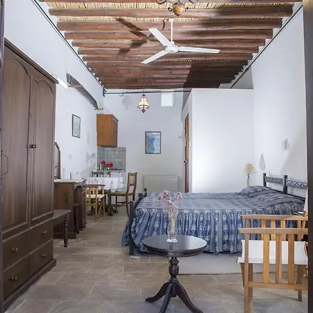 Sappho Manor House Appartement Dhrousha