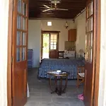 Sappho Manor House * Dhrousha