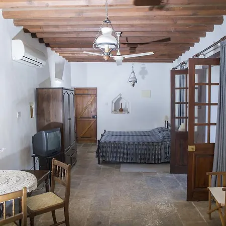 Apartment Sappho Manor House Dhrousha