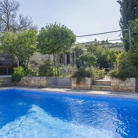 Sappho Manor House Apartman Dhrousha